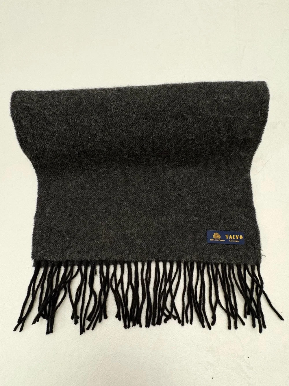 TAIYO Kyoto Japan 100% Cashmere Fringe Scarf Charcoal Gray Luxury Winter Wrap